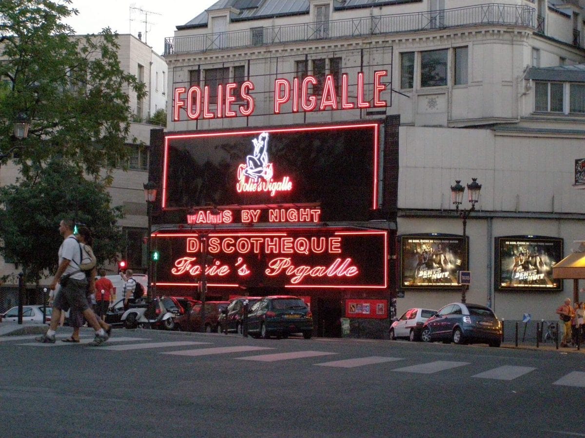 Cabarets - Folies Pigalle, 11 Place Pigalle, IXe arrondissement, Paris, France by Albertus teolog (Public Domain)