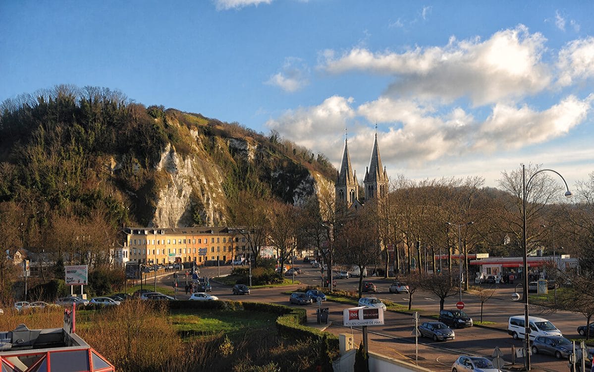 Côte de Sainte-Catherine (Rouen) by Валерий Дед (CC BY 3.0)