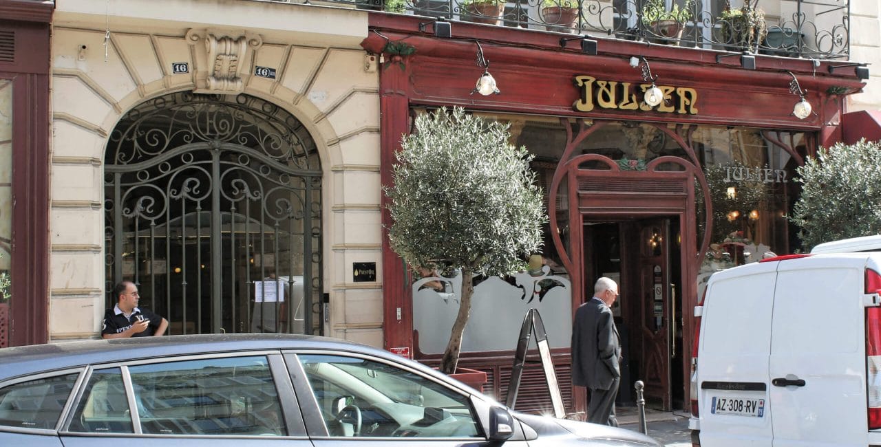 Brasserie Julien, 16bis rue du Faubourg Saint-Denis (Paris).