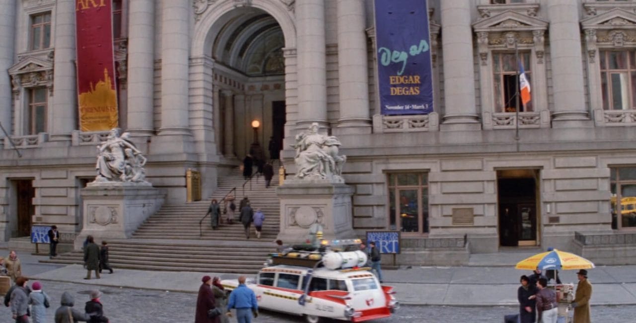 Scene at the Manhattan Museum of Art Ghostbusters 2