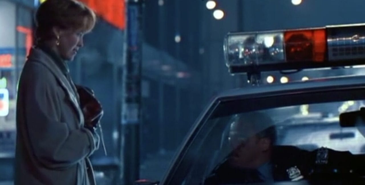 Kate is looking for Kevin in Times Square - Home Alone 2 (Chris Colombus / Hugues Entertainement / 20th Century Fox)