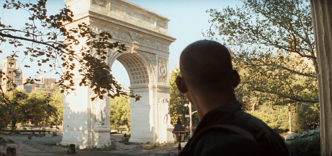 Les scènes du Washington Square Arch dans Je suis une légende. (Crédit : Warner Bros, Original Film, Heyday Film)