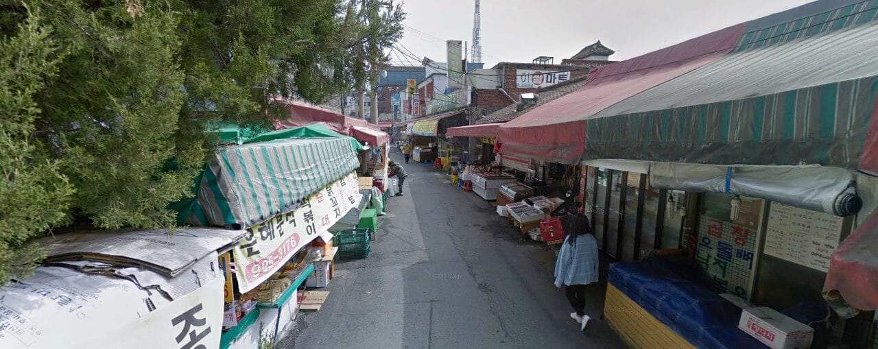Baekwoon Market in Ssangmun-dong