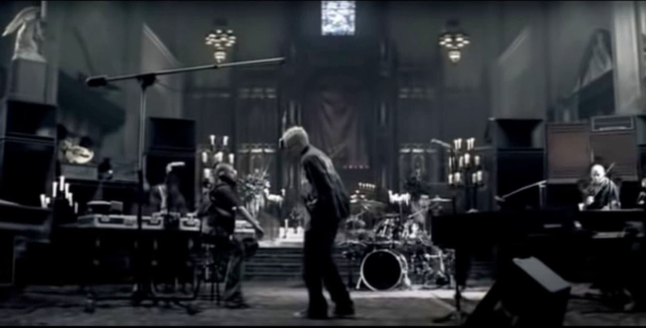 Clip Numb in St. Vitus Cathedral in Prague - Linkin Park