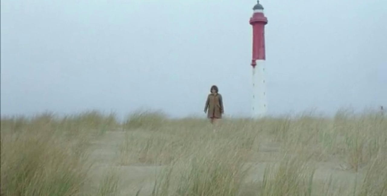 Scene at the Coubre lighthouse in Fat Girl