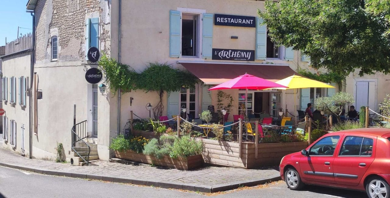 Restaurant l'Arthémy Coteaux-du-Blanzacais
