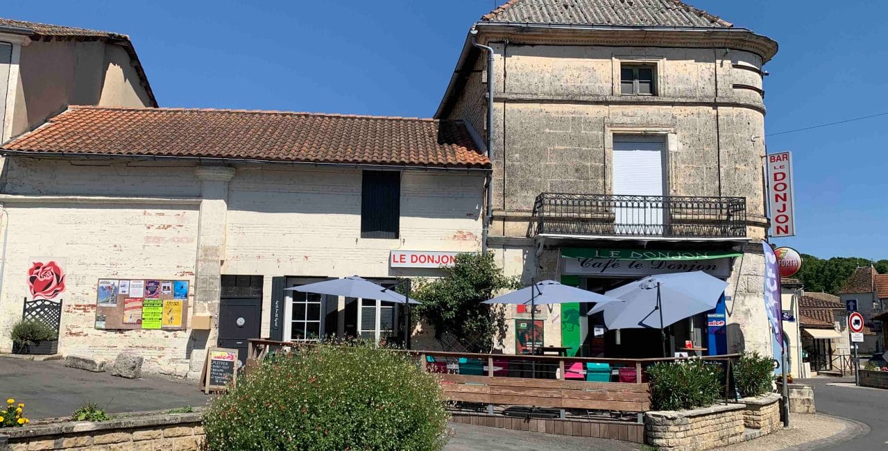 Bar le Donjon Montignac-Charente