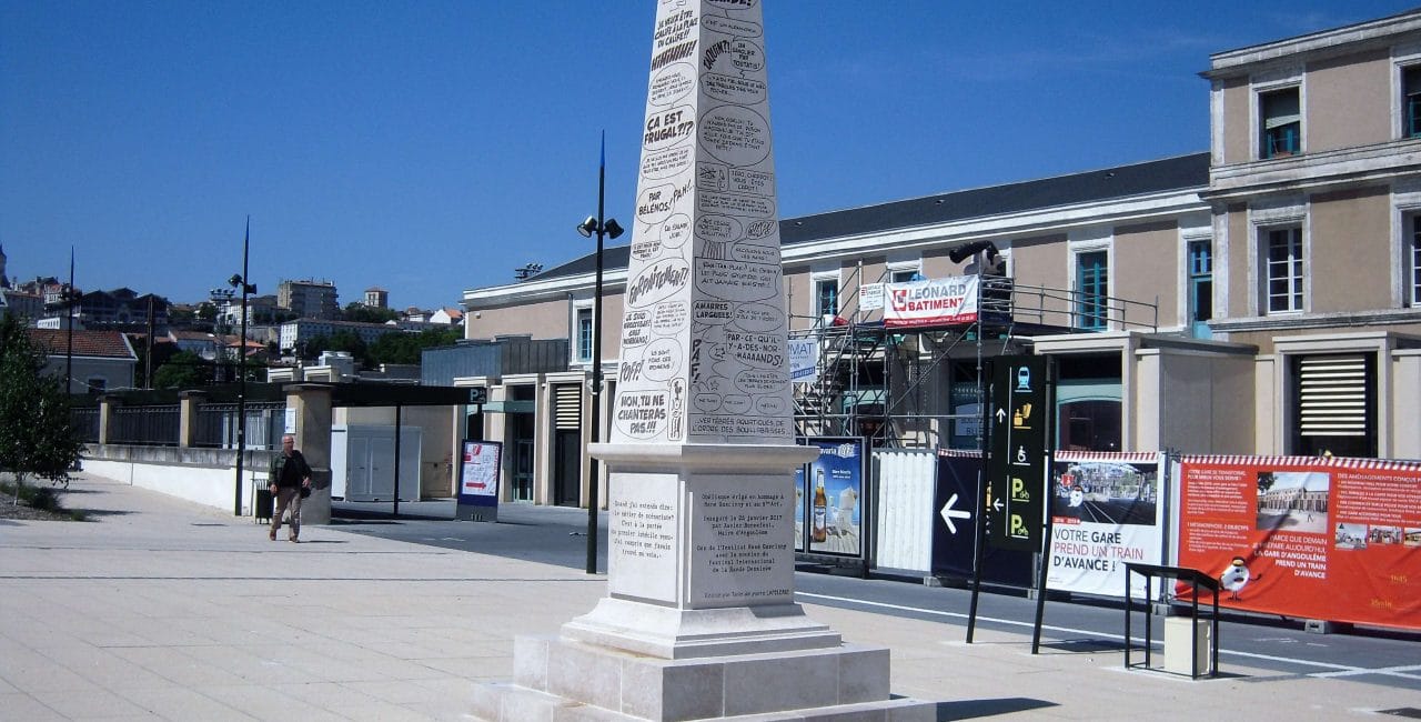 Obelisk Goscinny on the square of the station of Angoulême