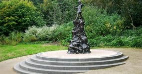 La statue de Peter Pan à Kensington Garden (CC BY-SA 4.0/ Ethan Doyle White)