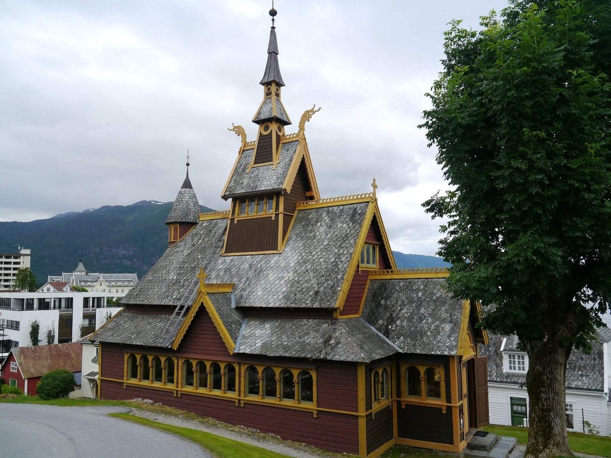St. Olav, Balestrand, Sogn og Fjordane County, Central Norway (CC BY-SA 3.0 / Zairon)