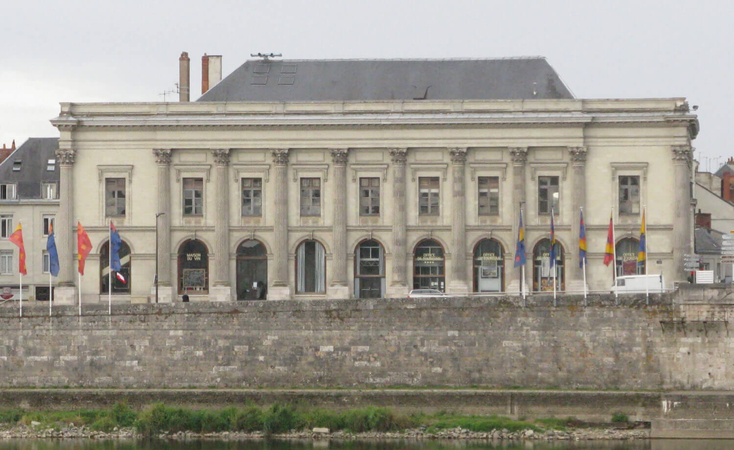Théâtre Le Dôme Saumur - Photo Wikimedia Commons by David Berardan