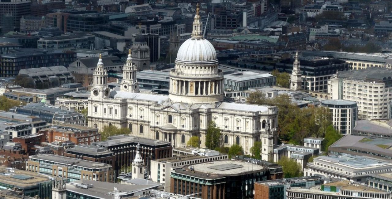 St Paul's Cathedral (CC BY 2.0 / Sean MacEntee)