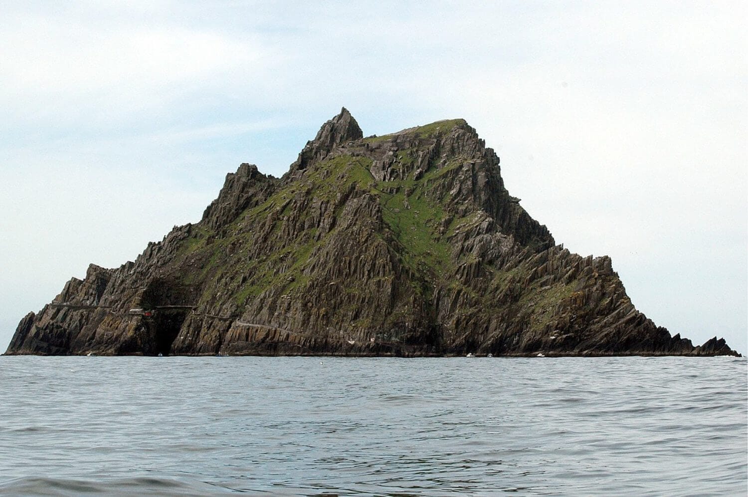 Skellig Michael - Wikimedia Commons photo by Maureen