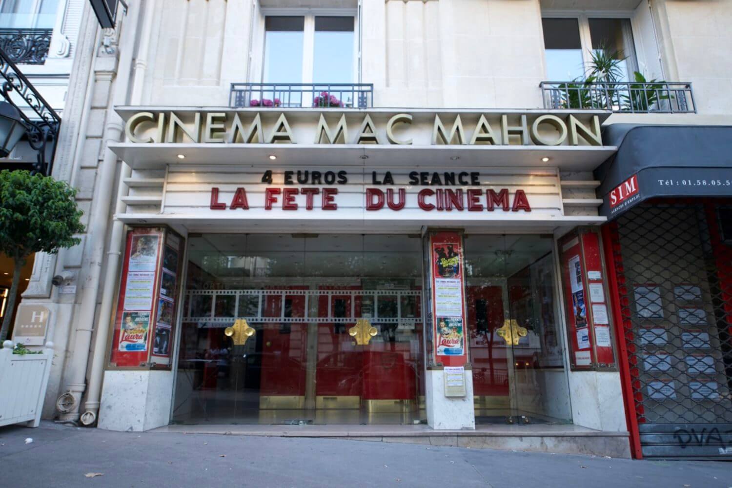 Mac-Mahon Cinema - Photo credit: Fantrippers