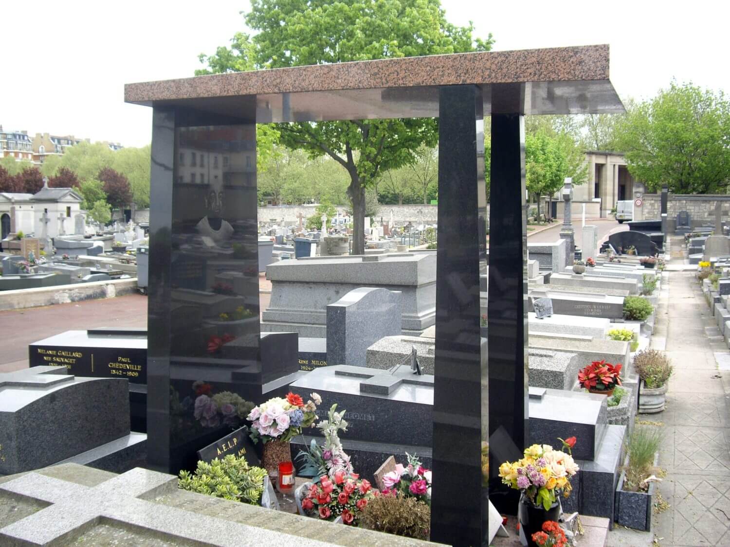 Montrouge Cemetery - Photo Wikimedia Commons by Mu